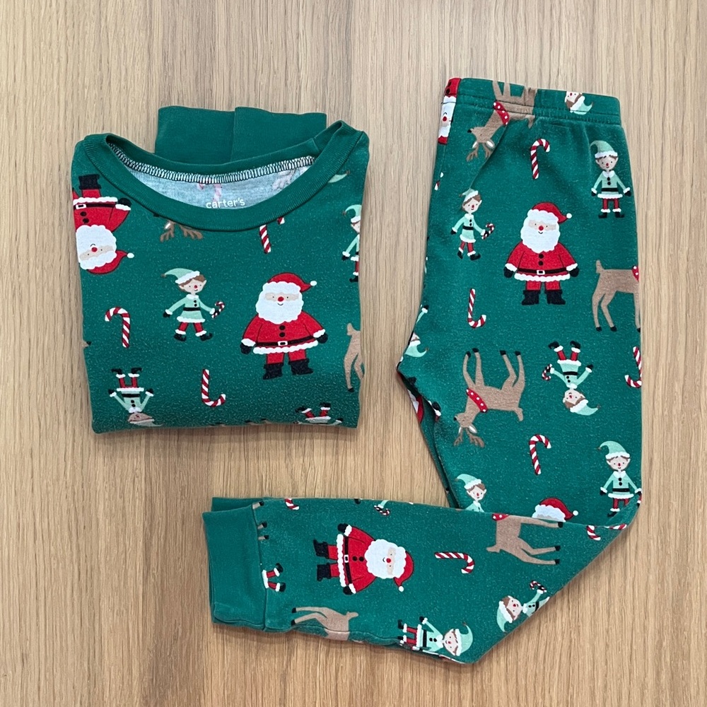 Carter’s, Just one You, Kid’s Christmas Santa 2-pieces pajamas set, size 5